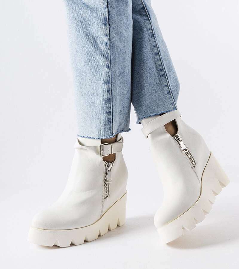 Biele topánky Sherri na podpätku