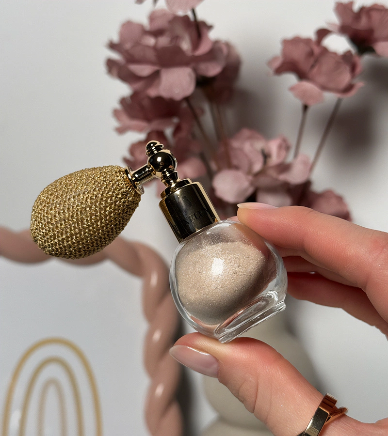 Rozjasňovač na tvár LUXELUX 02, 2,2 g