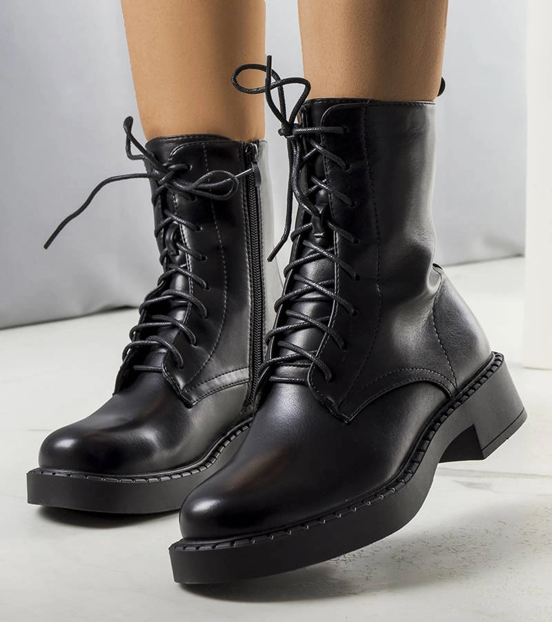 Čierne zateplené traperské topánky Ildar