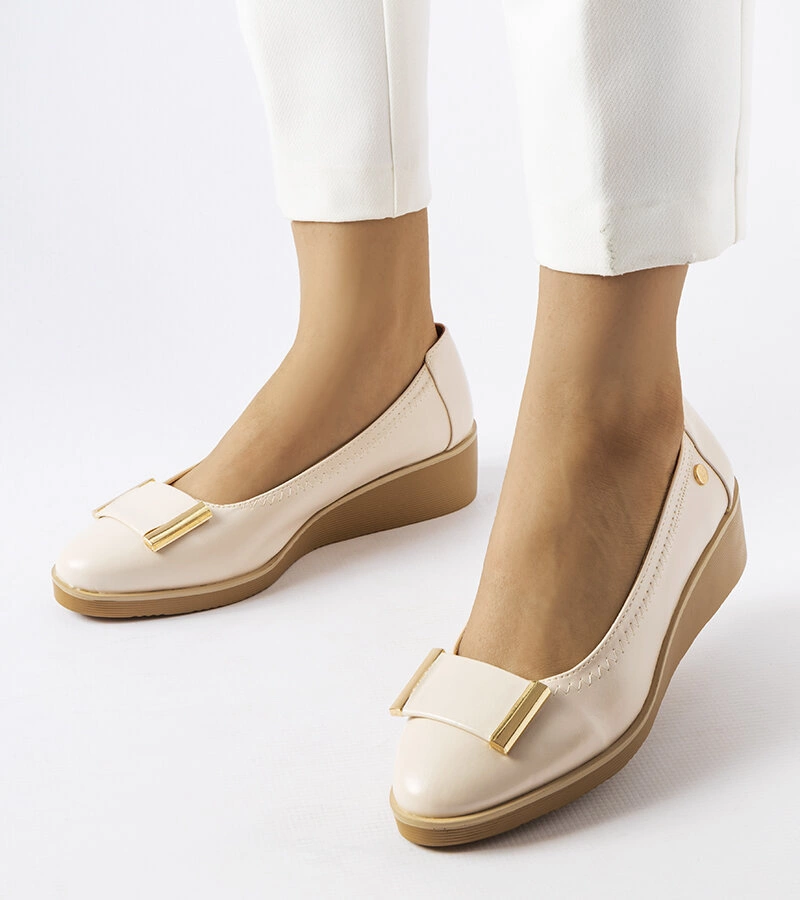 Béžové balerínky s koženou stielkou Kajla