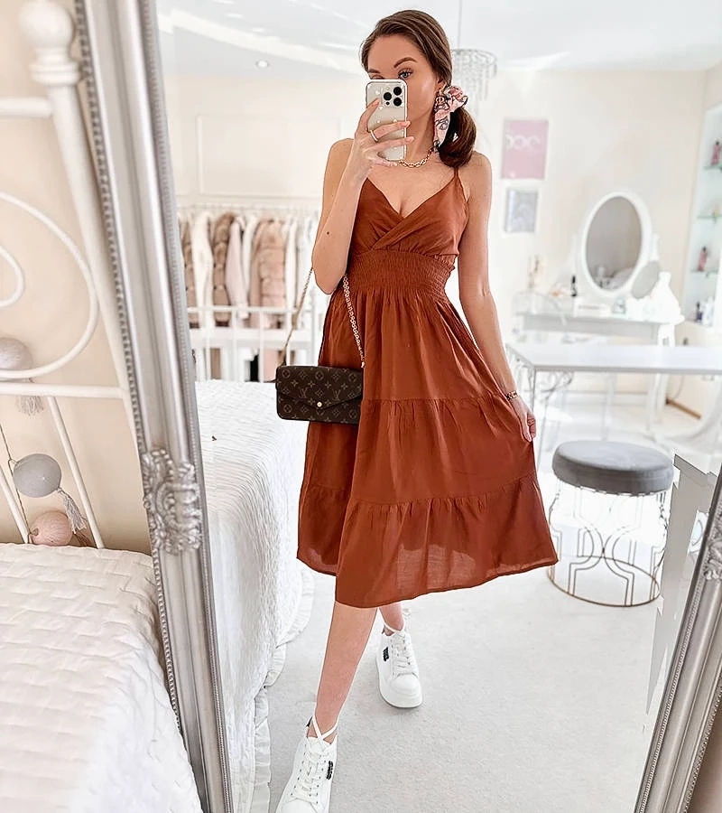 Hnedé rozšírené šaty značky Yvon