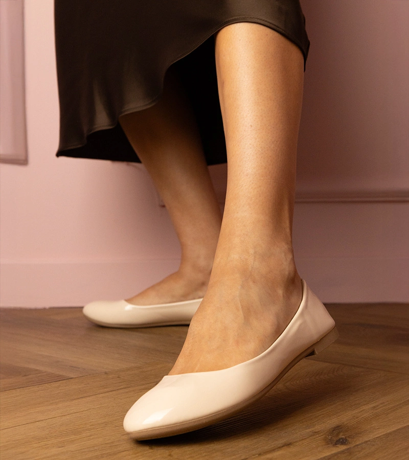 Béžové lakované balerínky Aurika