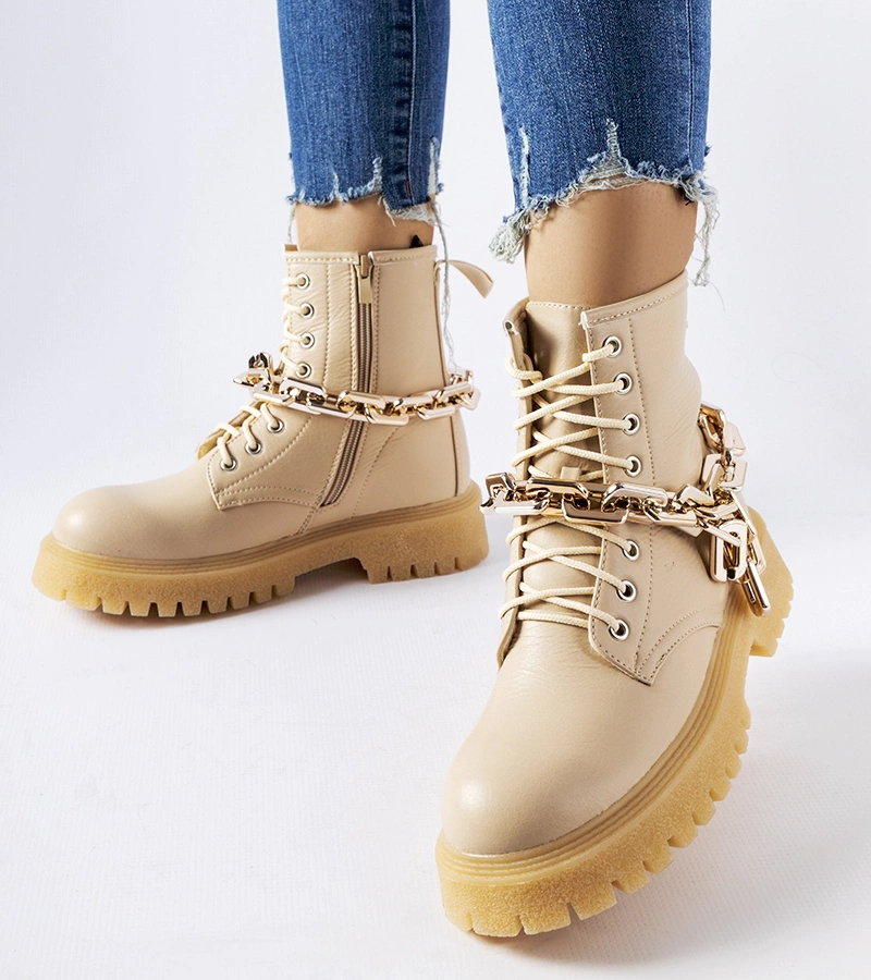 Beige trapery s reťazom Bowling