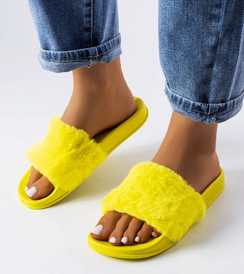 Žlté žabky s kožušinou Raffaele