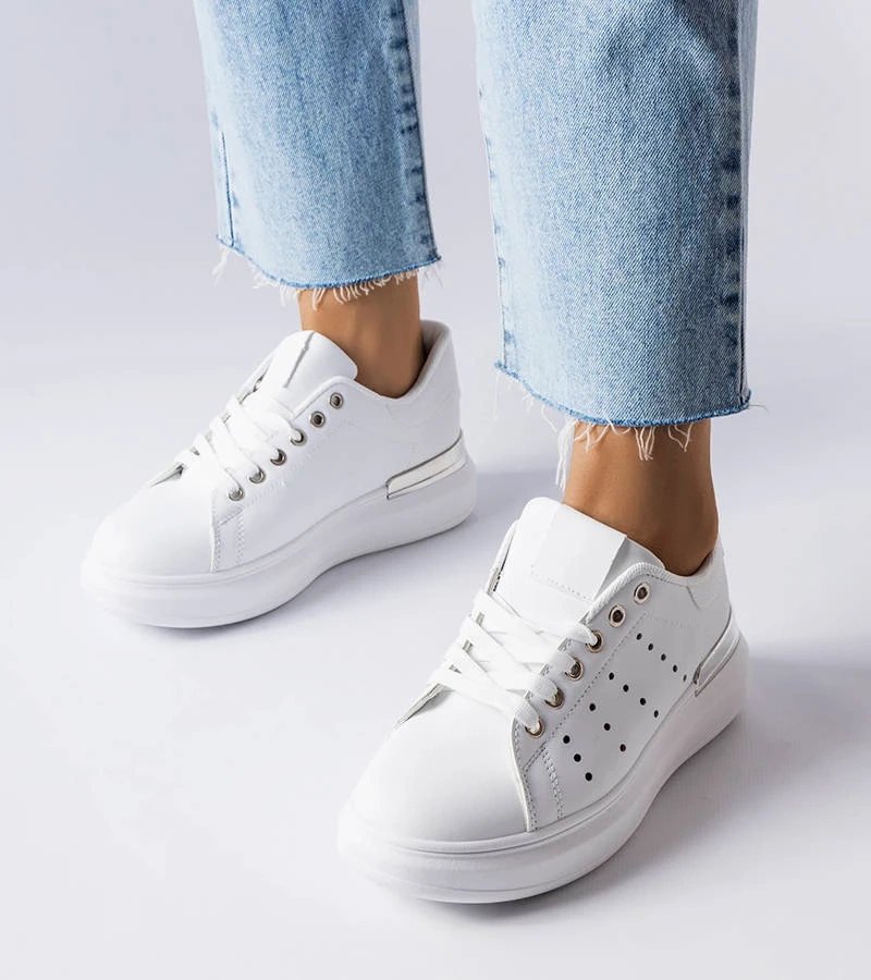 Biele tenisky s farebnou perforáciou Chalut