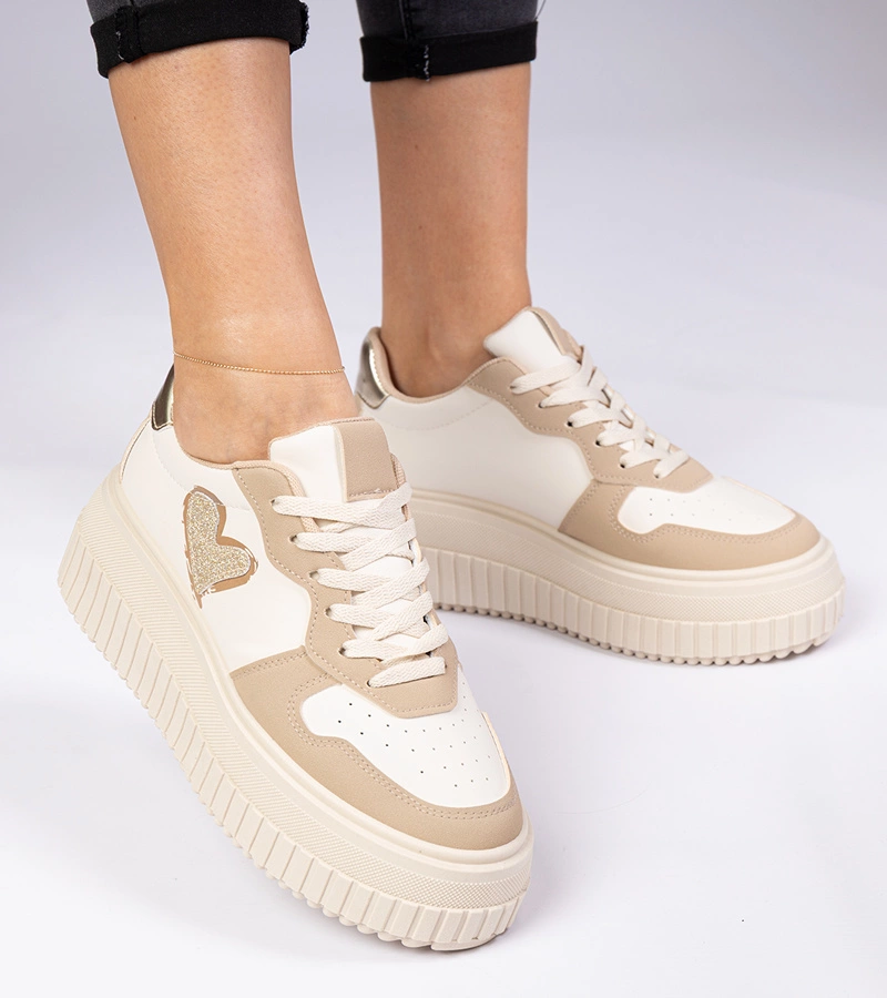 Hnedé tenisky dámske s trblietavým srdiečkom Laira