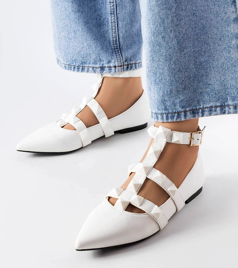 Biele balerínky s nápadným zapínaním Blur