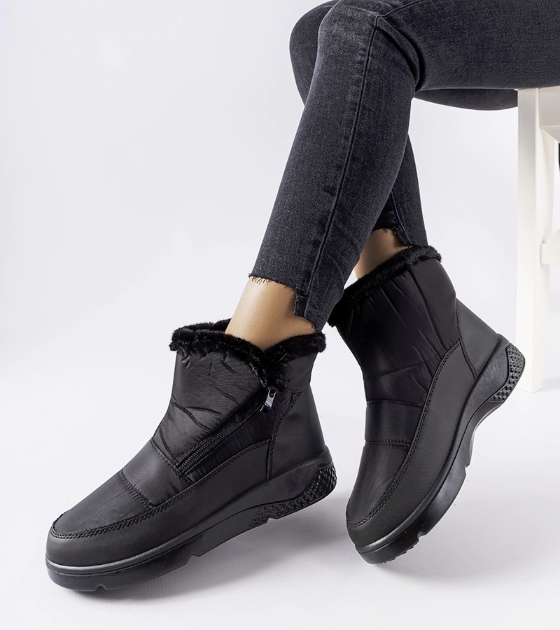 Čierne zateplené snehule s zipom Judithe