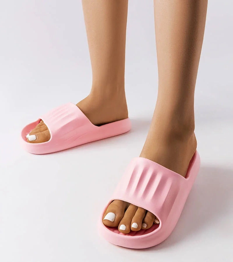 Ružové žabky z peny Patterson