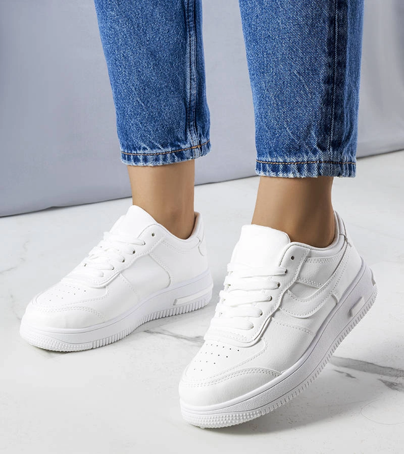 Biele tenisky na hrubej podrážke Kim