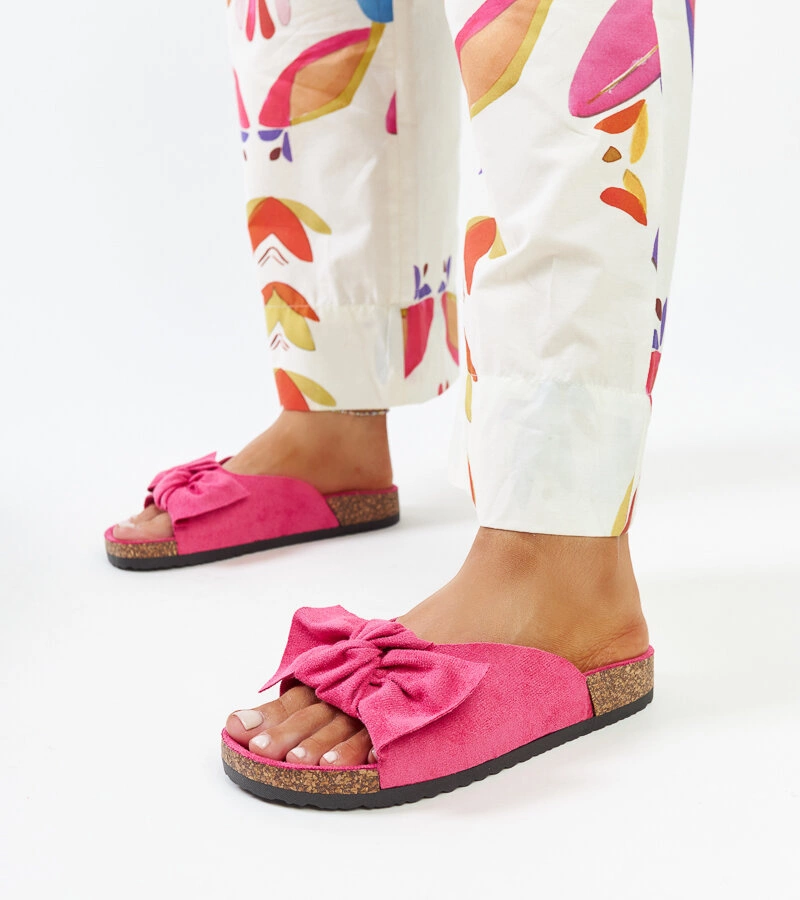 Tmavoružové šľapky na korkovej podrážke Aamu