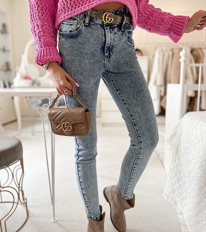 Modré úzke džínsy s vysokým pásom značky Ayot