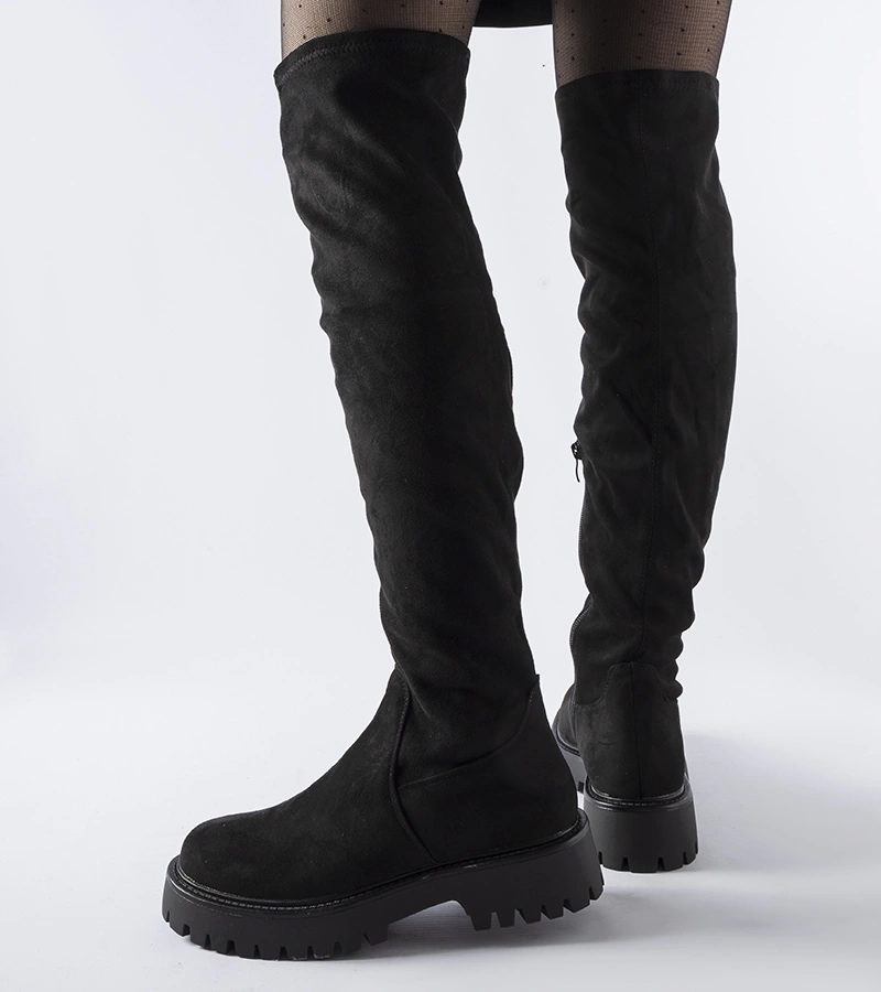 Dlhé čierne kozačky s masívnou podrážkou Kossuth