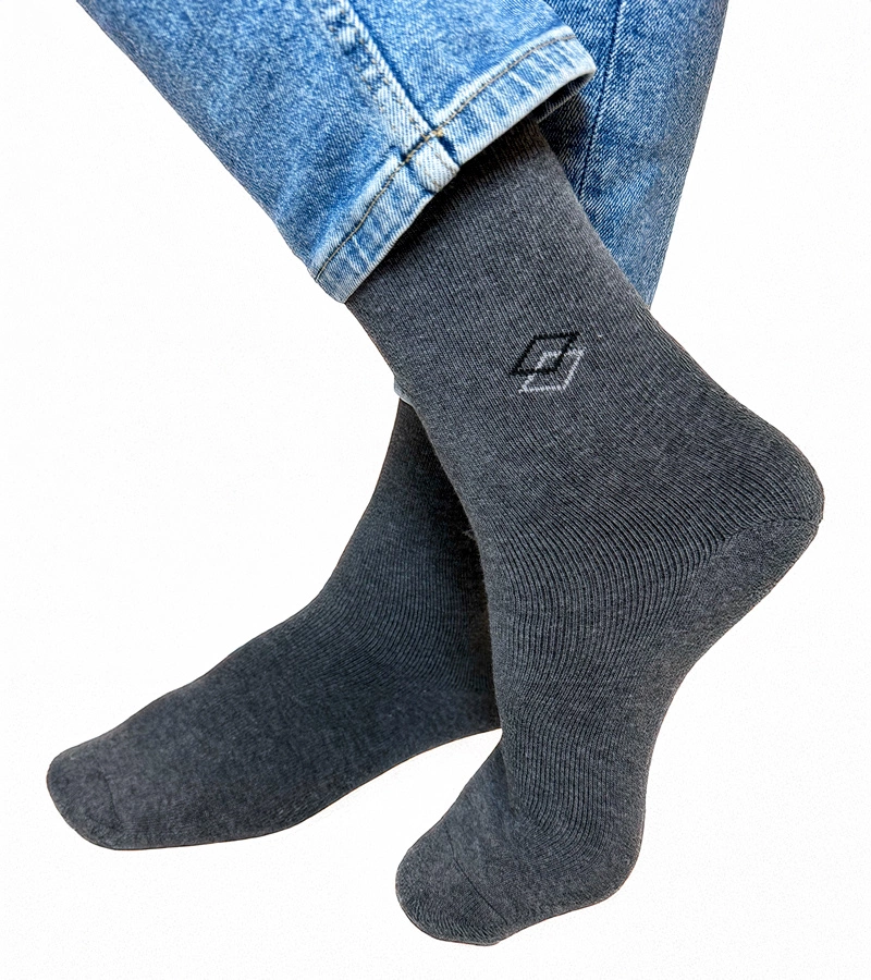 Čierno-biele teplé ponožky Sella