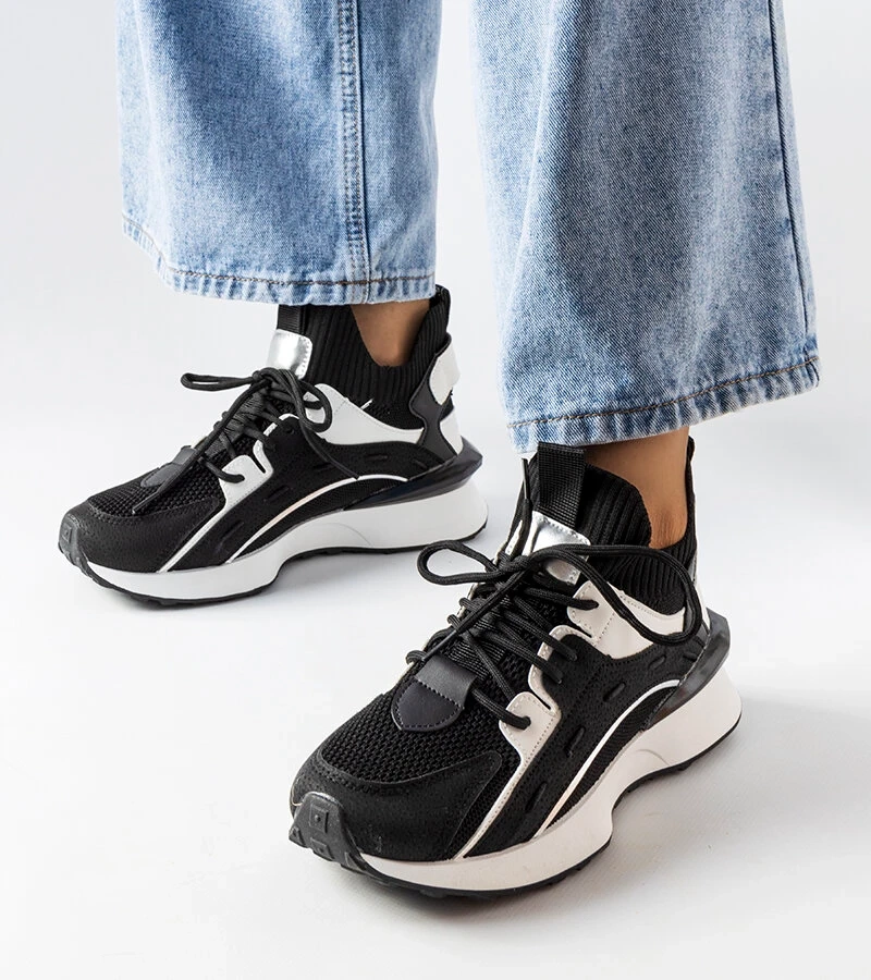 Čiernobiele štýlové tenisky Begins