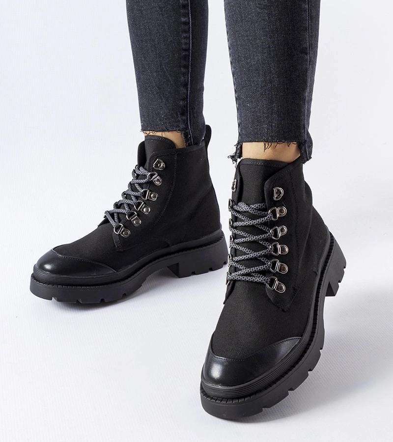 Čierne textilné trapery Alicudi