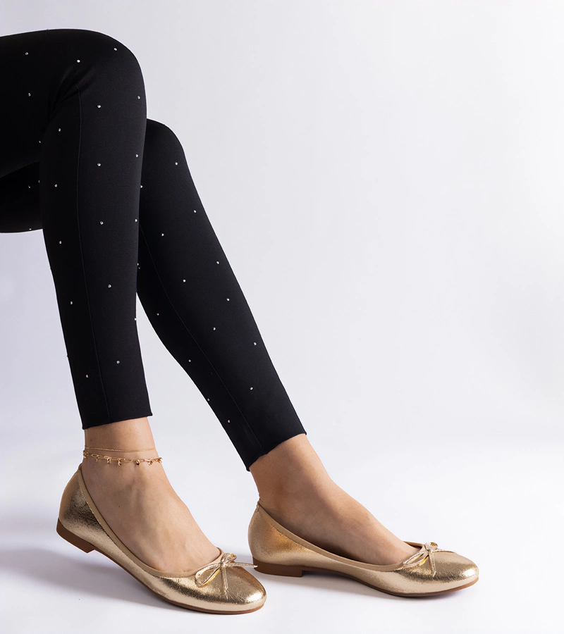 Zlaté balerínky zdobené mašľou Yunka