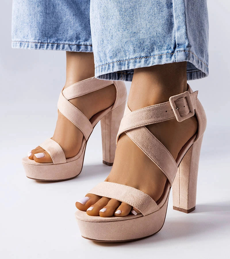 Béžové sandále Sevier na podpätku