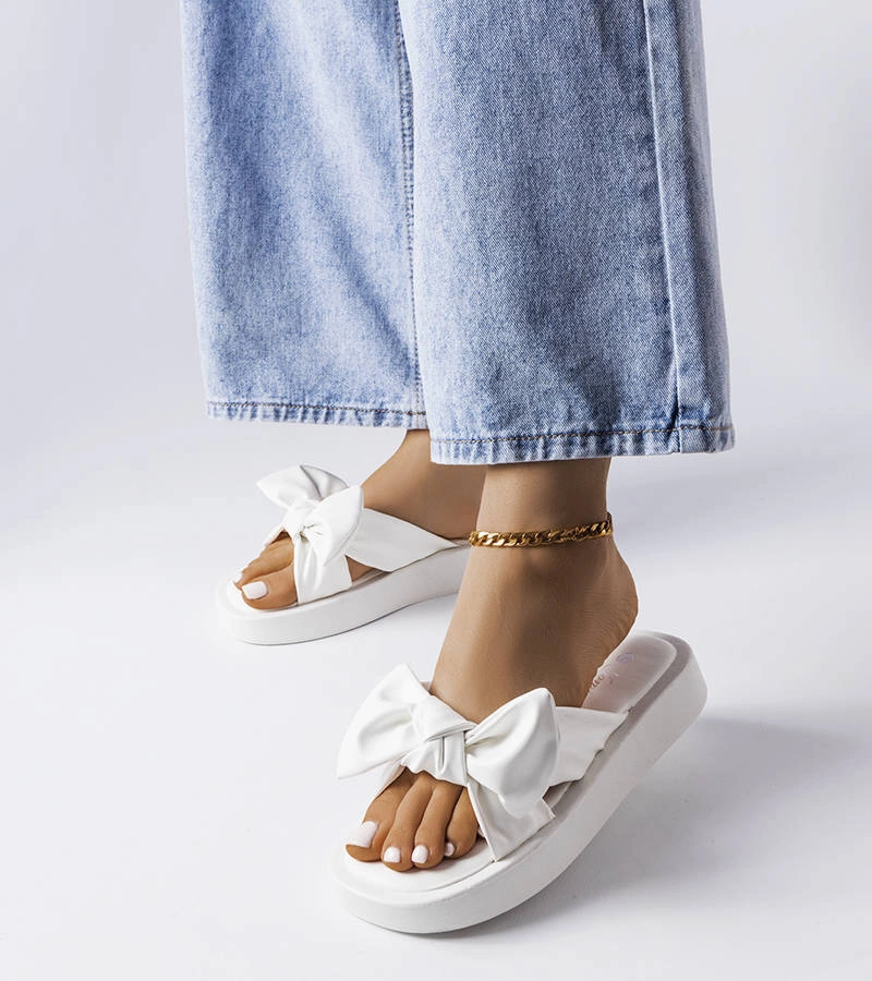 Biele žabky na platforme s mašľou Edvard