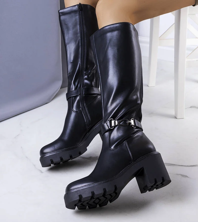 Čierne zateplené topánky Volto