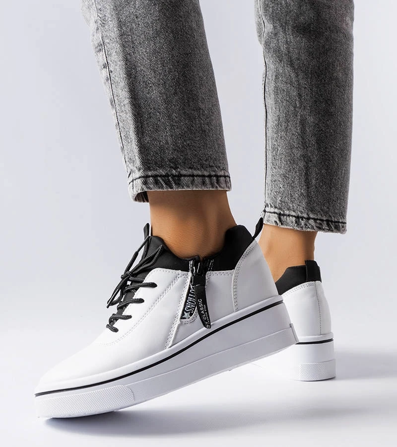 Biele tenisky Mathieu na nízkom podpätku