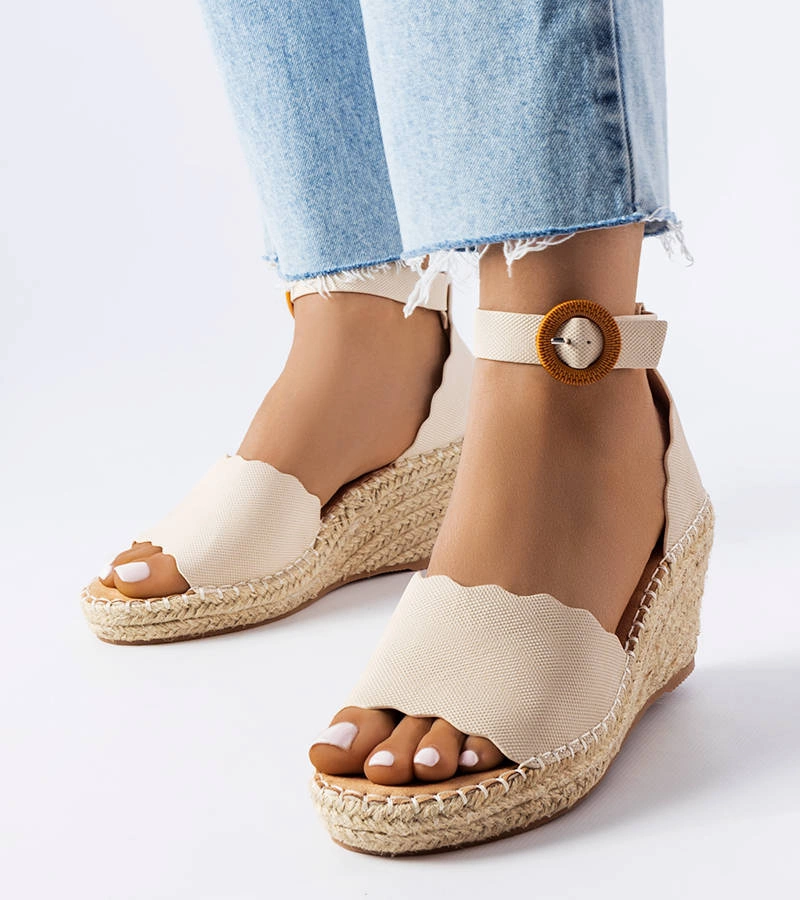 Béžové espadrilky s podpätkami Turcotte