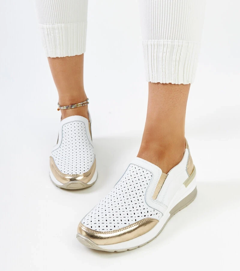 Biela-zlatá prešitá tenisky na platforme Vernon