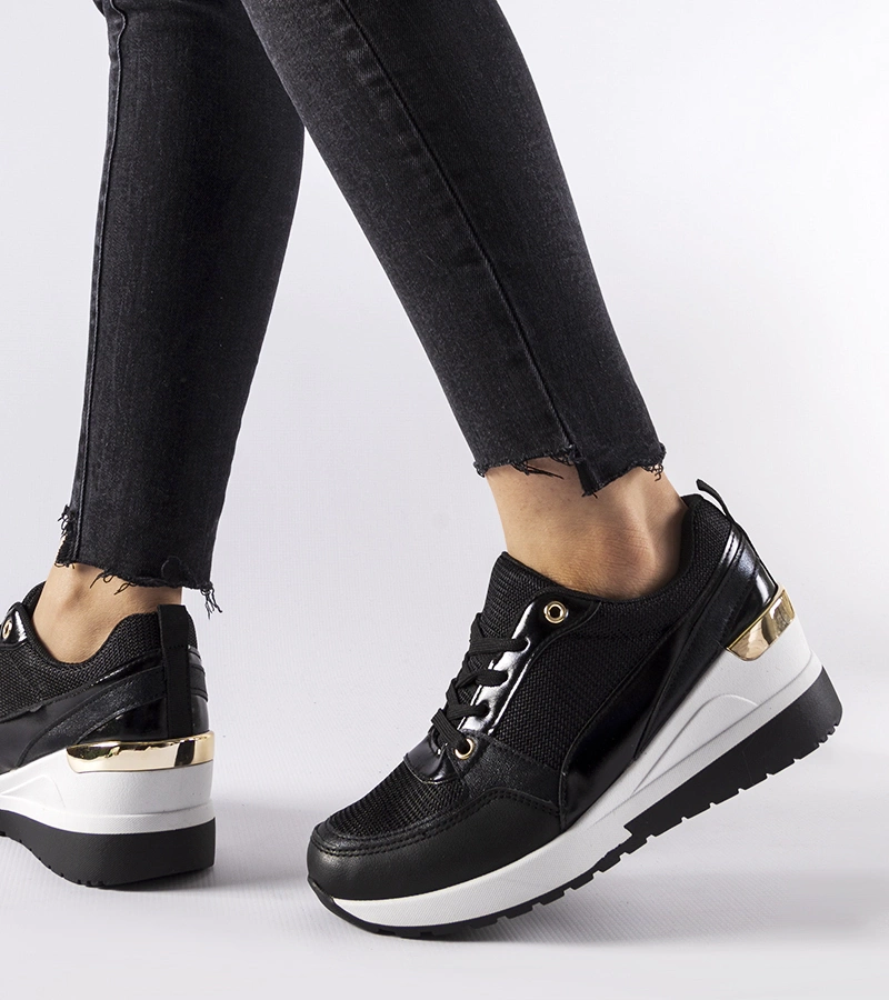 Čierne tenisky na klinovej podrážke Gauvin