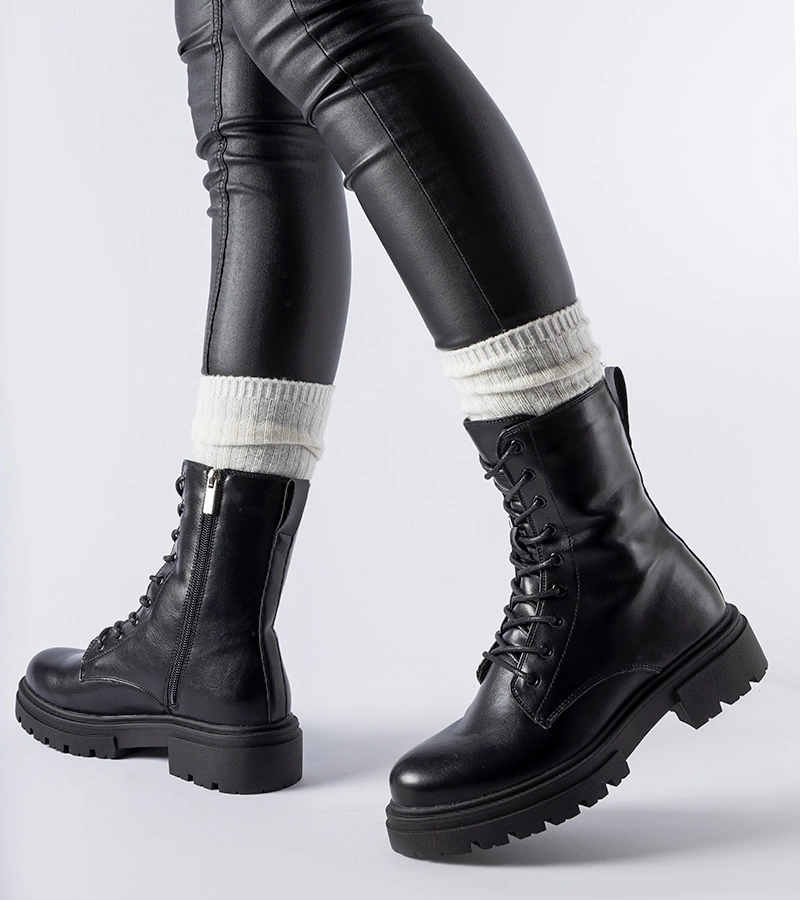 Čierne zateplené trapery Heights