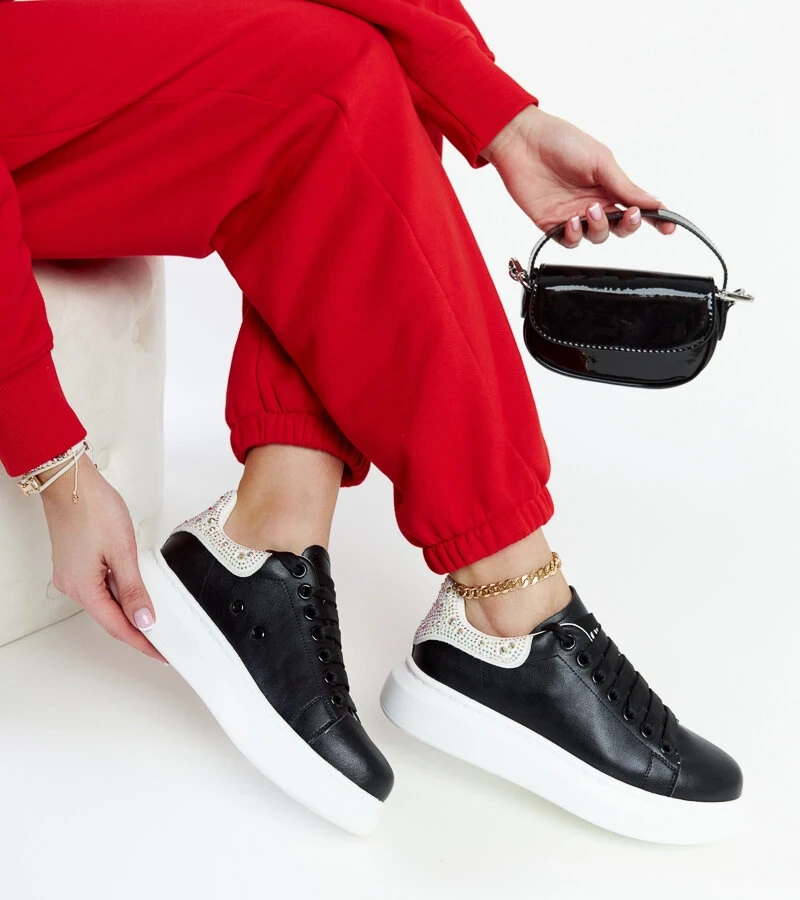 Čierne tenisky na platforme GOE JJ2N4052