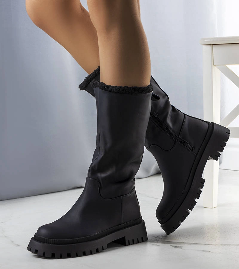 Čierne zateplené topánky od spoločnosti Kangas