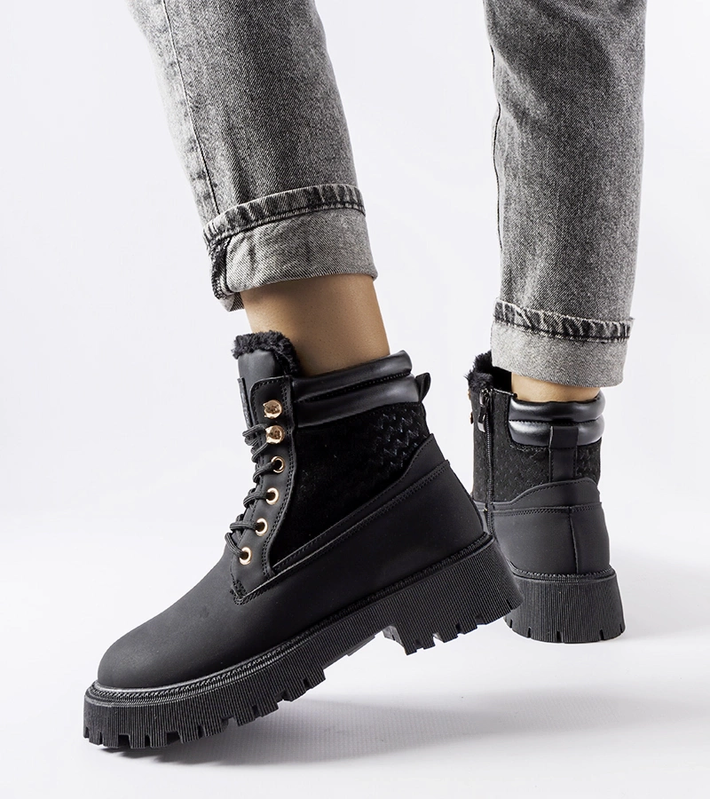 Čierne zateplené trapery Foca