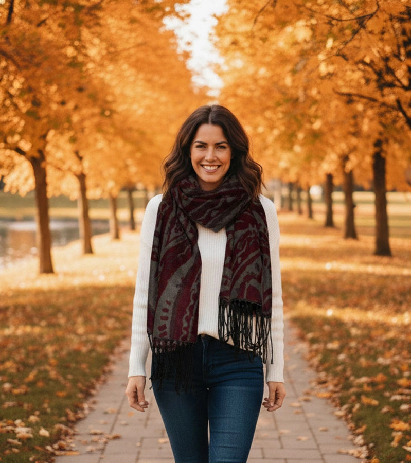 Sivomodrý šatôčik s kvetmi Colonie