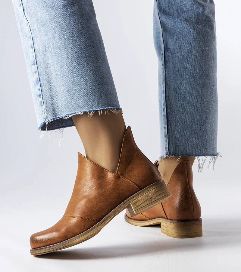 Hnedé topánky s nepravidelným zvrškom od Lacombe