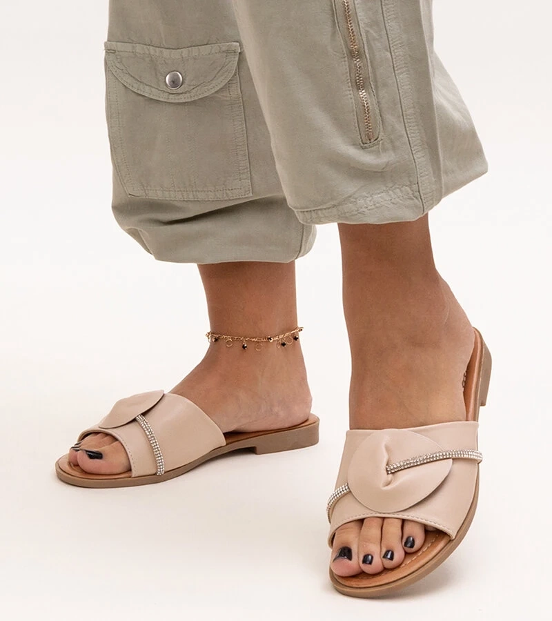 Kapky ozdobené pásikom so zirkónmi Amari