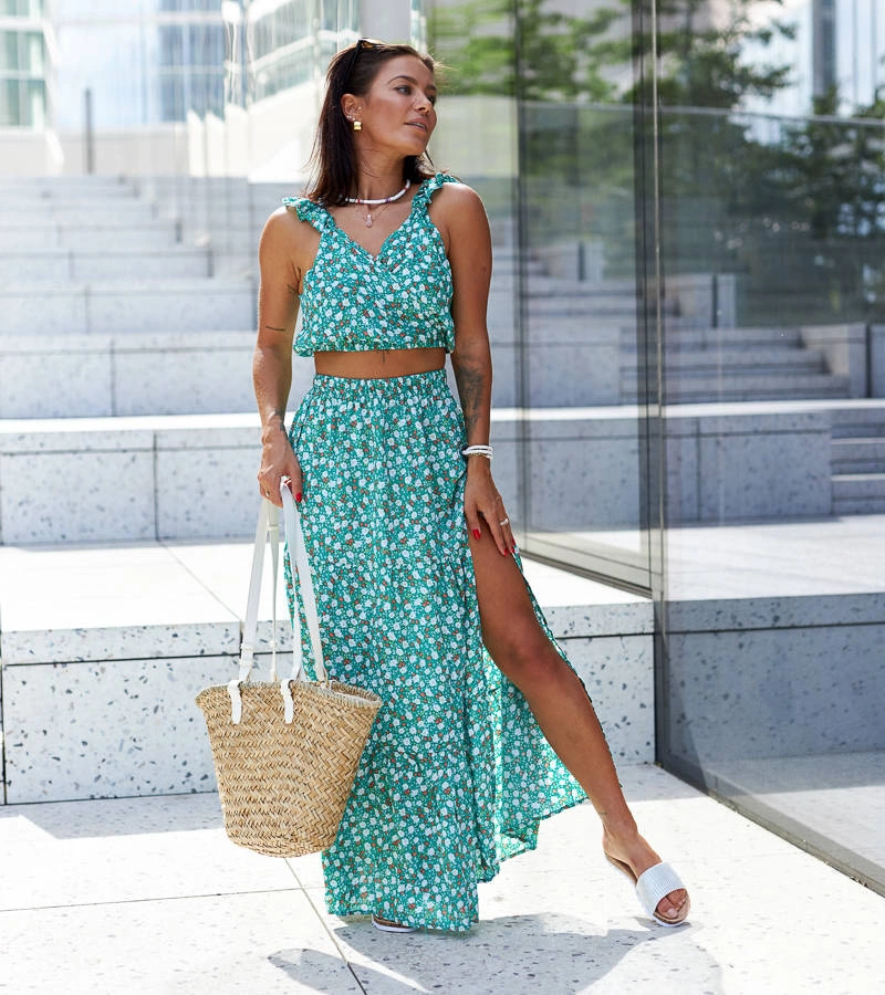 Zelený set s topom a sukňou od Alvisa