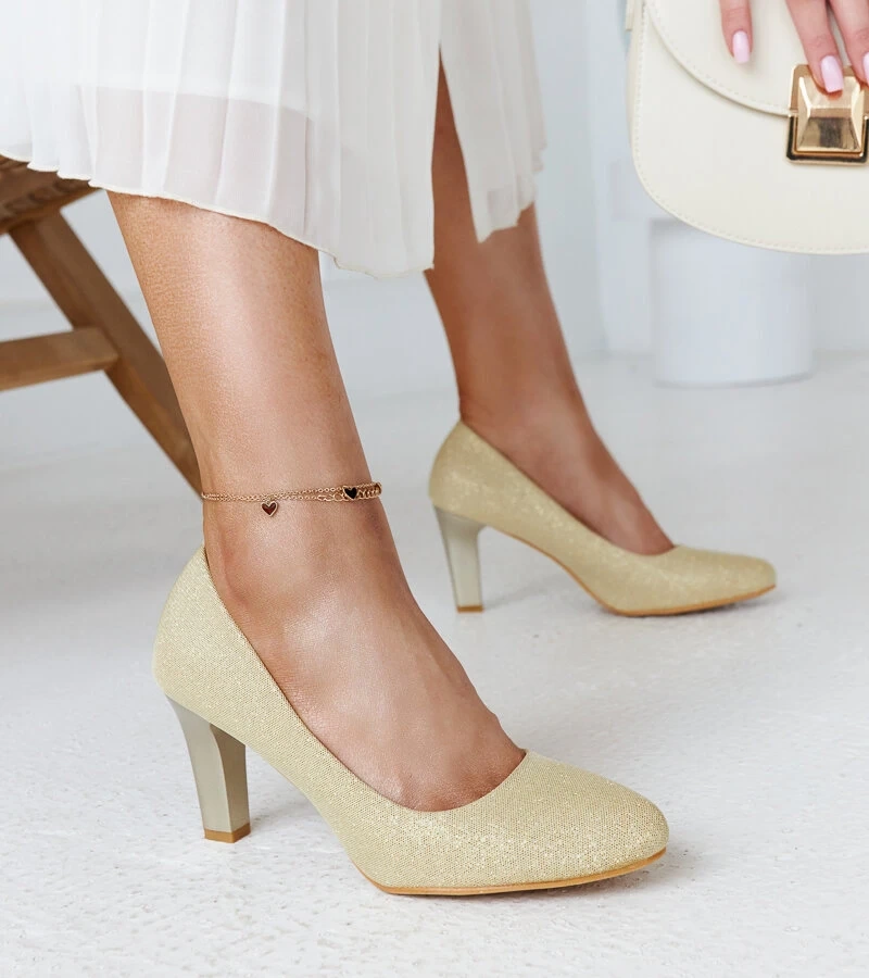 Zlaté lesklé poltopánky s koženou vložkou Antibies