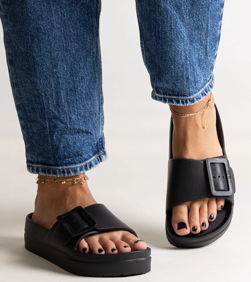 Čierne šľapky Big Star NN274A662 906