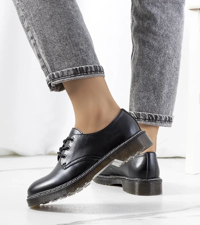 Čierne dámske poltopánky Doorla