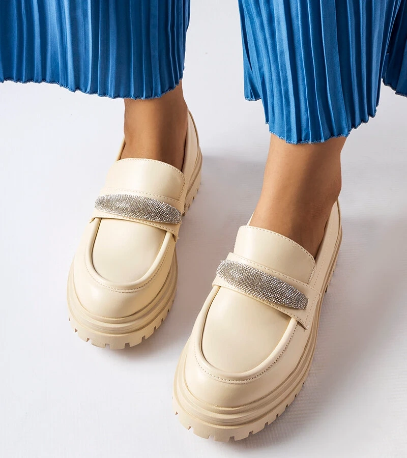 Beige mokasíny s kubickými zirkónmi Hartford.