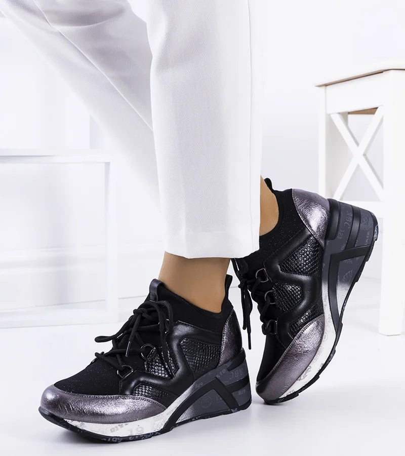 Čierne metalické tenisky Bluflon na platformách