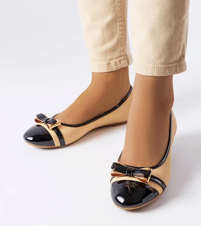 Čierno-béžové balerínky s mašľou od Dufour