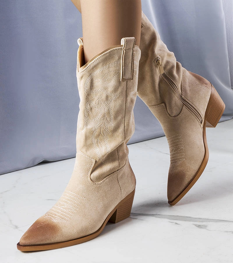 Béžové kovbojské topánky z eko-semišu Routhier