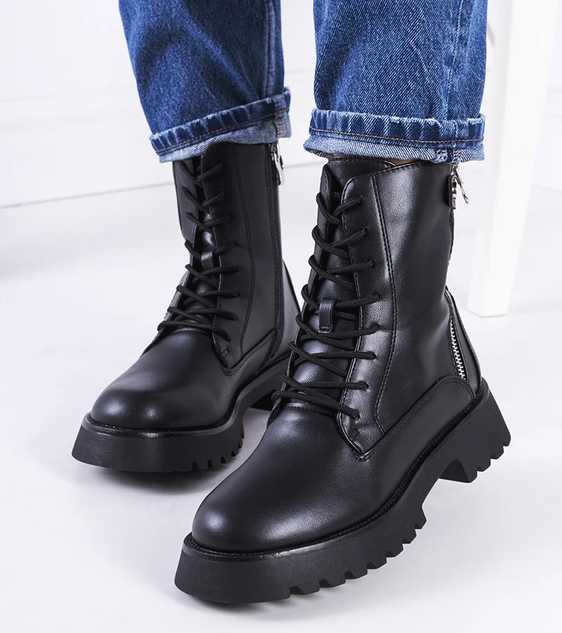 Čierna botki na pevnej podrážke Osaka