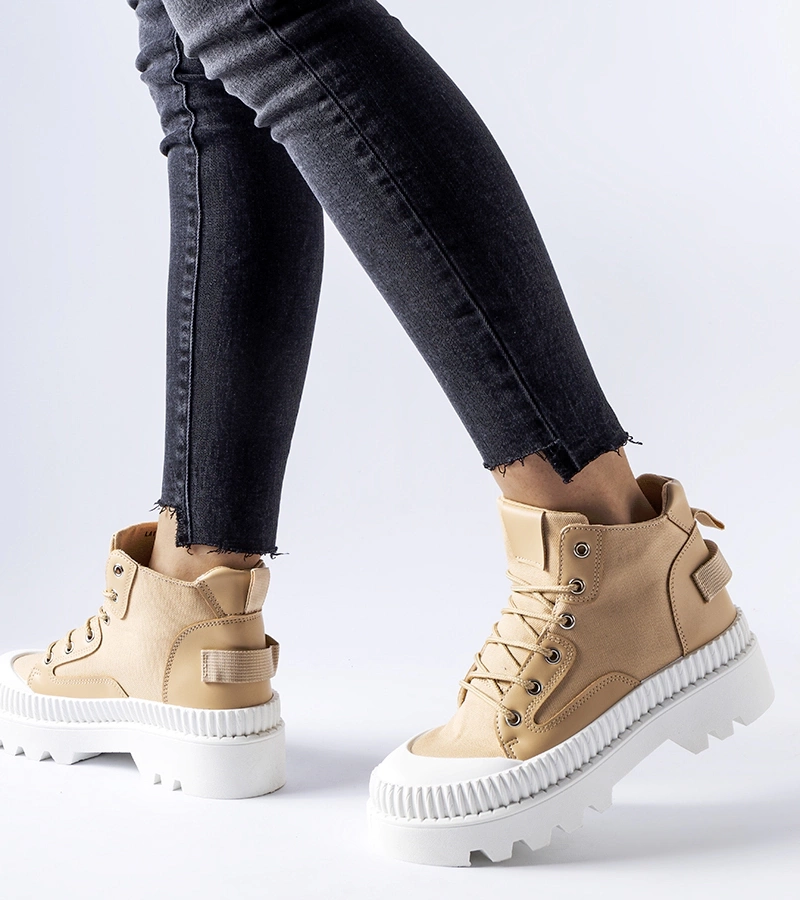 Tmavobežové tenisky na platforme Grotta