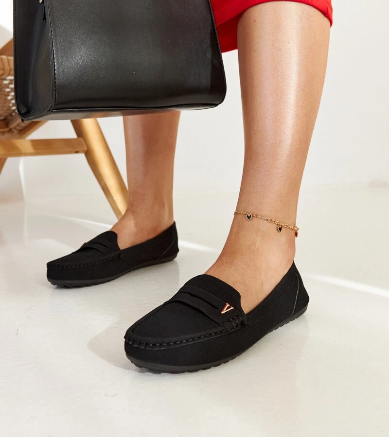 Čierne mokasíny s matným povrchom od Rubiana