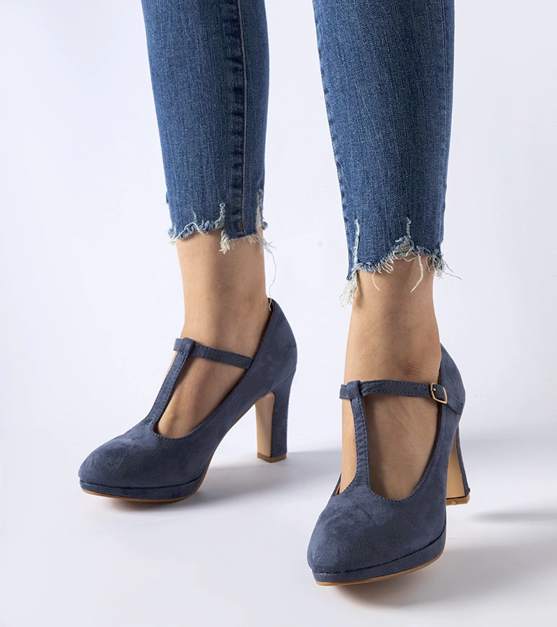 Modrá lakovaná členková obuv LaCaille