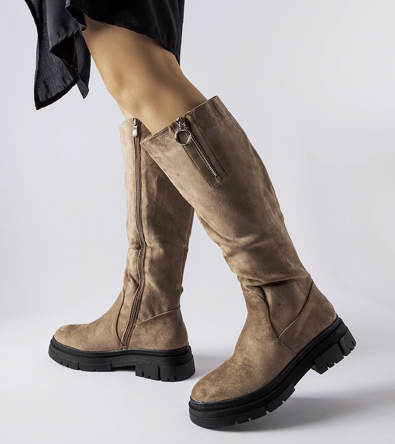 Tmavobéžové zateplené čižmy Vinceza