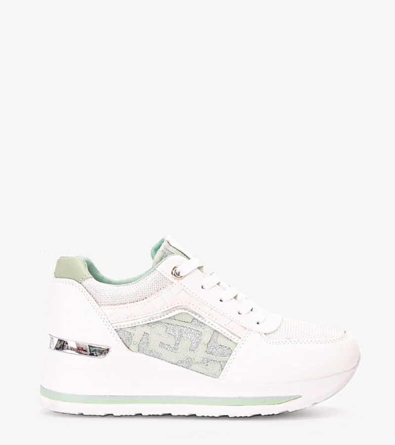 Biele tenisky na platforme Vildan