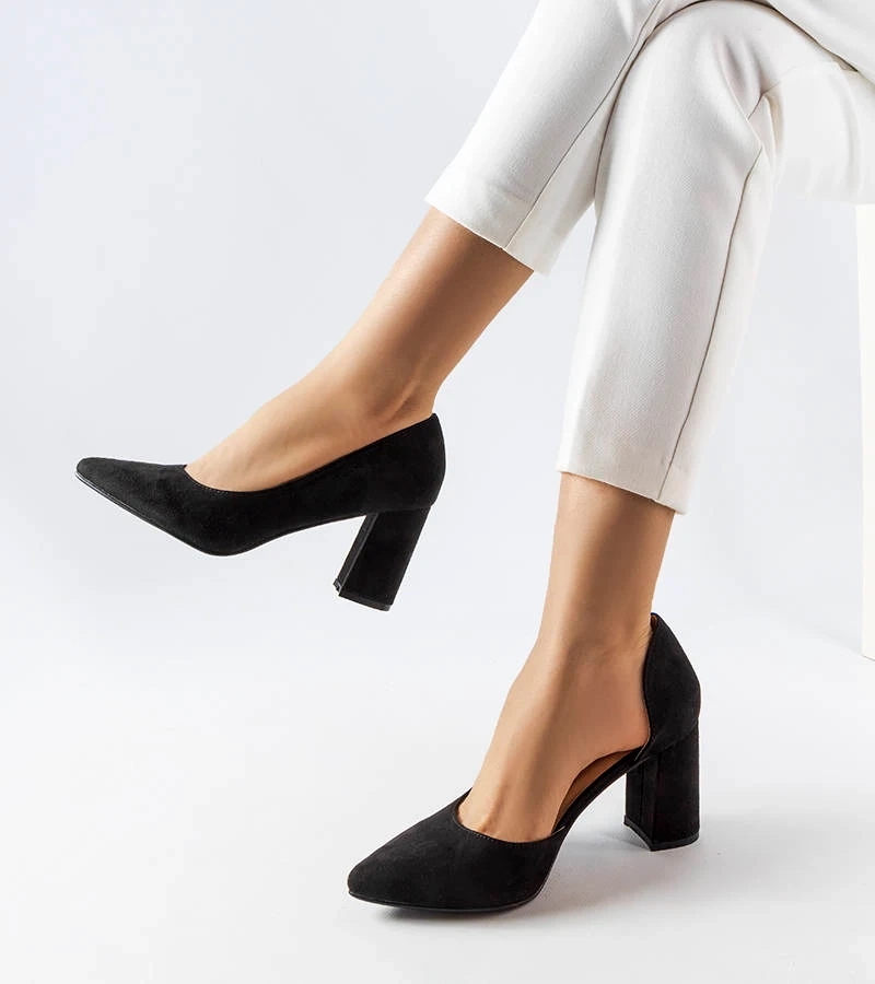 Čierne lodičky na podpätku značky Sargent